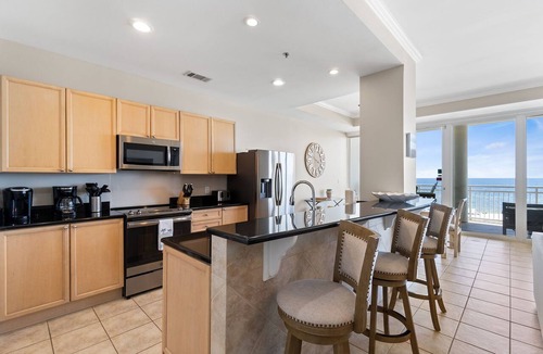 Ono Island Condo | La Playa 202: Wrap-Around Gulf Balcony, Heated Pool + Luxury King Suites!