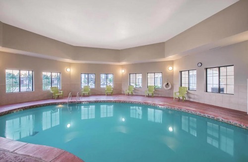 Yukon Hotel | La Quinta by Wyndham Oklahoma City -Yukon