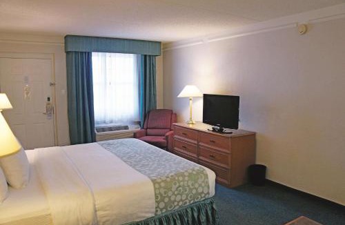 Biggs Field Hotel | La Quinta Inn by Wyndham El Paso Cielo Vista