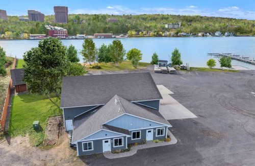 Houghton Cabin | Lake Access Cabin with Kayaks, Trail Access, Sauna – Across the lake from MTU
