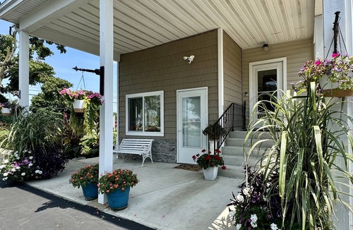 Marblehead Apartment | Lake Erie’s Hidden Gem Awaits You In Marblehead!