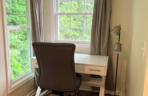Noblesville House | Lake front 2 Bedroom