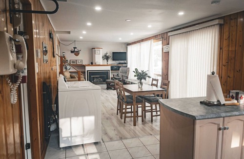 Feronia Cottage | Lake side Cottage