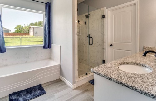 Denison House | Lake Texoma/Eisenhower Park Getaway