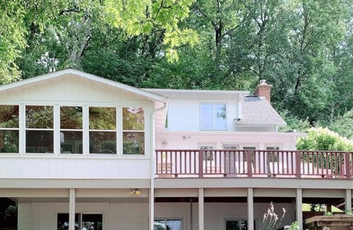 Markesan Cottage | Lakefront Beauty Inside and Out
