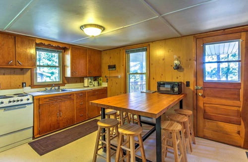 Westfield Cabin | Lakefront Cabin Rental w/ Dock, Kayak & Canoe!
