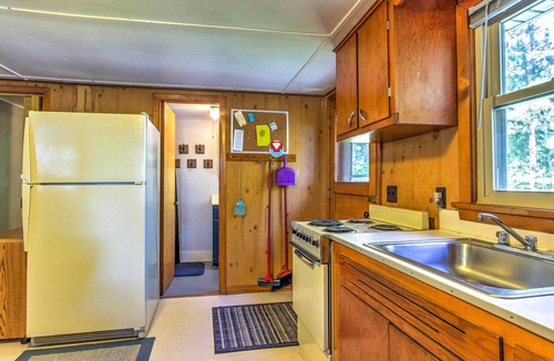 Westfield Cabin | Lakefront Cabin Rental w/ Dock, Kayak & Canoe!