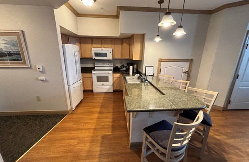 Sheboygan Villa | Lakefront Condo- Step-free & accessible! Sleeps 8!