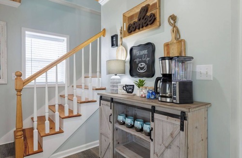 Lake Park House | Lakefront Escape Large Dock, Swings, Screened Porch and Stunning Sunset Views