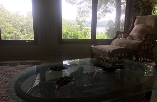 Henderson House | Lakefront home with easy access to Norfork Lake