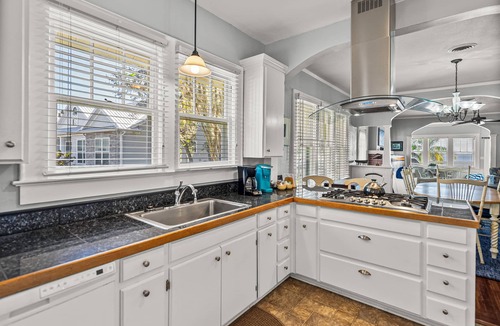 Babson Park House | Lakefront Howell Bungalow on Crooked Lake, built in 1929, renovated in 2024
