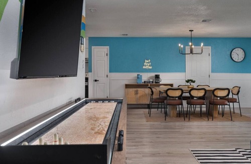Fruitland Park House | Lakefront + Ping Pong + 10 min to The Villages