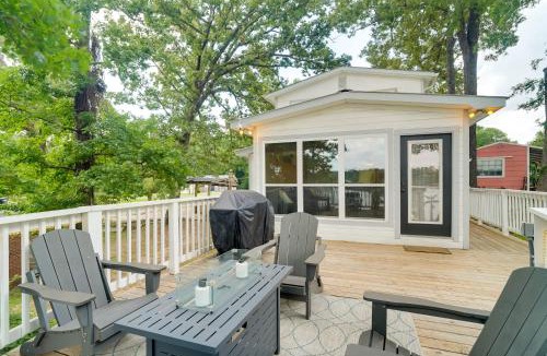 Jefferson House | 'Lakeside Haven' w/Deck & Views in Jefferson!
