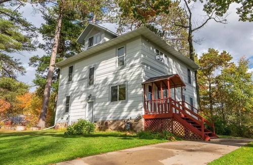 Elcho House | Lakeside Luxury on Upper & Lower Post Lake Channel