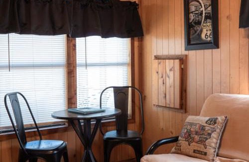 Mead House | Lakeview Cedar Cabin - Kicks 66 - 4