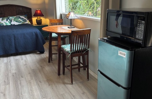 Citrus Springs Apartment | Lakeview, Studio Apt on Nature Coast, Natural, Clean, Calm
