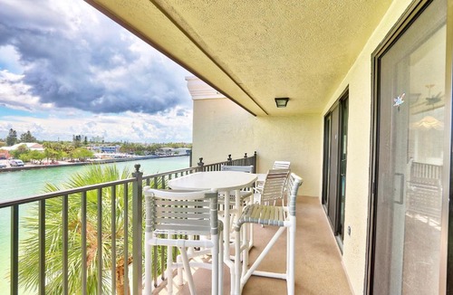 Sunset Beach House | Land's End 4-401 Bay Front - Premier