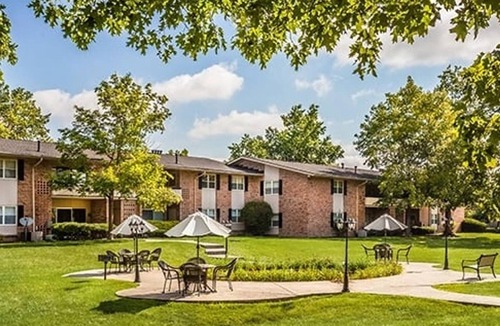 Indianapolis Apartment | Landing | Amazing 2BD, Pool, Gym