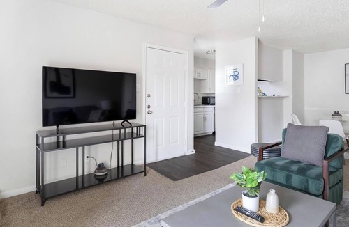 Denton Apartment | Landing | Amazing 2BD, Gym, Courtyard