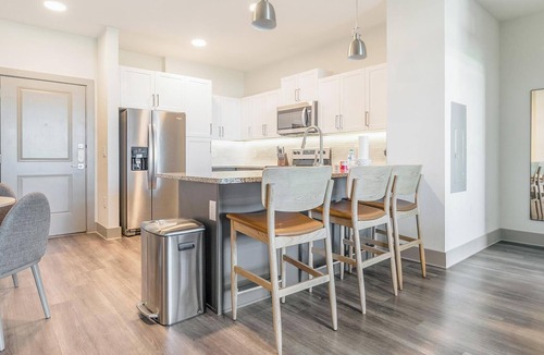 Sanford Apartment | Landing | Amazing 2BD, Pool, Gym
