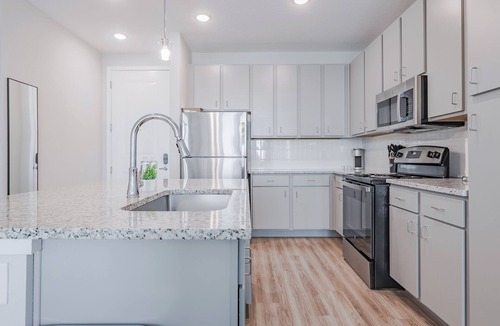 Interchange Square Apartment | Landing Apartments in Brevard County - Palm Bay