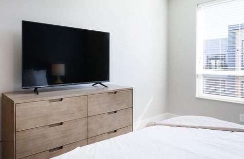 Roselawn Finance Apartment | Landing at The Red Apartments - 1 Bedroom in Madisonville