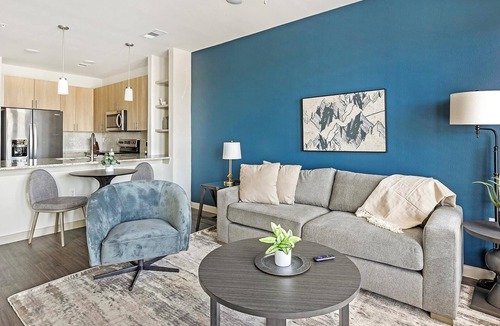 Anna Apartment | Landing | Beautiful 1BD, Pool, Yoga Studio