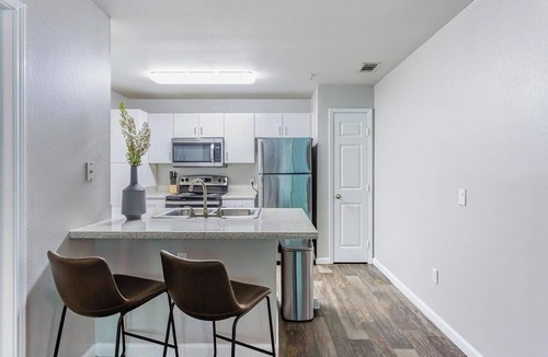 Tallahassee Apartment | Landing | Beautiful 2BD, Gym, Clubhouse