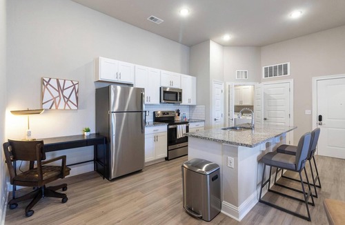 Crestview Apartment | Landing | Beautiful 2BD, Gym, Game Room