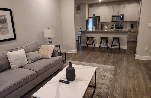 Newberry Apartment | Landing | Beautiful 2BD, Pool, Gym