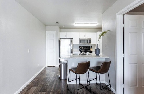 Tallahassee Apartment | Landing | Chic 2BD, Gym, Clubhouse