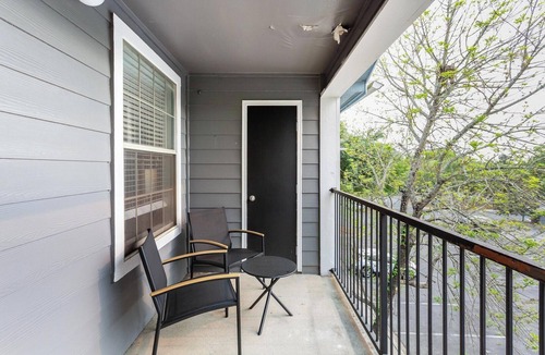 Tallahassee Apartment | Landing | Chic 2BD, Gym, Clubhouse