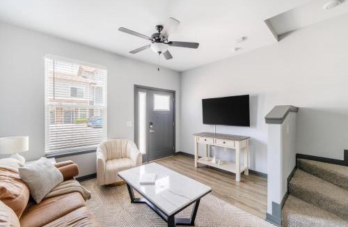 Northwest Pensacola Apartment | Landing Chic 3BD Game Room Yoga Studio