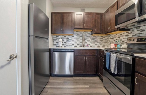 Indianapolis Apartment | Landing | Incredible 2BD, Gym, Pool