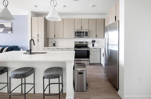 Ono Island Apartment | Landing | Incredible 1BD, Pool, Gym