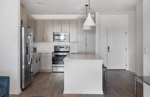 Ono Island Apartment | Landing | Modern 1BD, Gym, Clubhouse