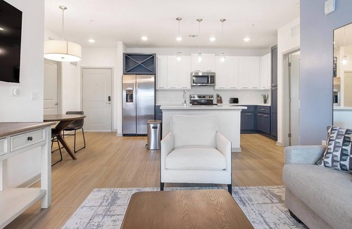 Apopka Apartment | Landing | Modern 2BD, Clubhouse, Gym