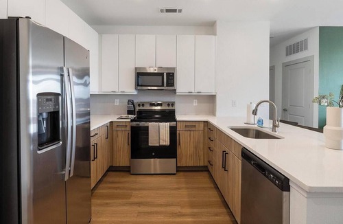 Celina Apartment | Landing | Spectacular 3BD, Clubhouse, Gym