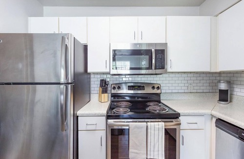 Tallahassee Apartment | Landing | Stunning 1BD, Gym, Clubhouse