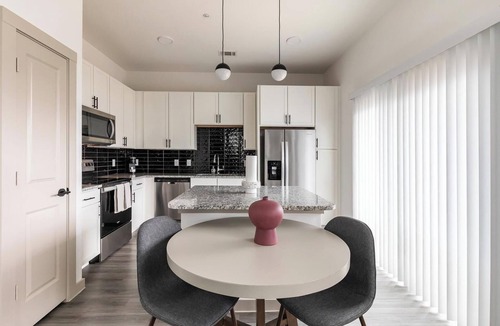 Fort Worth Apartment | Landing | Stunning 1BD, Clubhouse, Gym