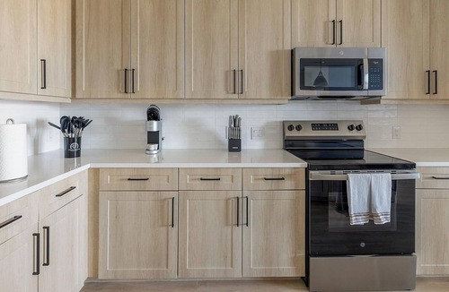 Roanoke Apartment | Landing | Stunning 2BD in Downtown Roanoke