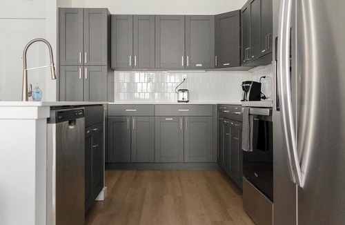 Fortville Apartment | Landing | Stylish 2BD, Clubhouse, Gym