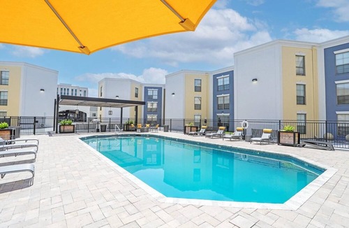 Mid City North Apartment | Landing | Stylish 2BD, Gym, Pool