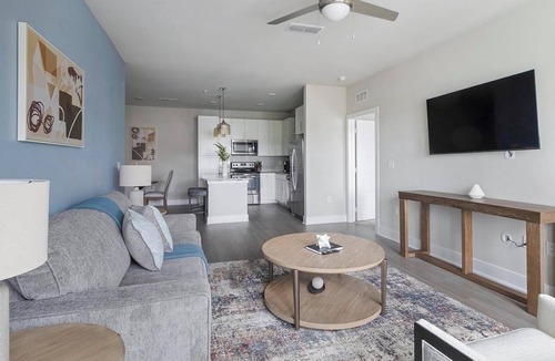 St. Johns Apartment | Landing | Stylish 2BD, Gym