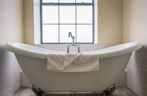 Marquette Hotel | Landmark Inn