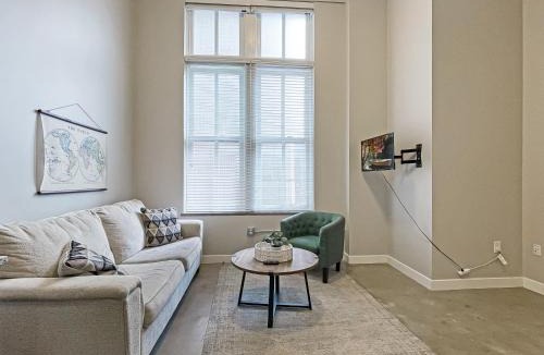 Downtown Des Moines Apartment | Large 1 Bed apt in the Heart of Downtown
