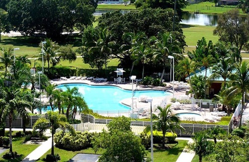 Weston Apartment | Large 2BR 2BTH Timeshare Apt in Weston, Fl. 12/28/24-01/04/25