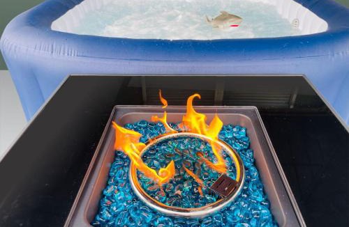 Lakeland House | Large House, Fireside Hot Tub, King Bed Suite