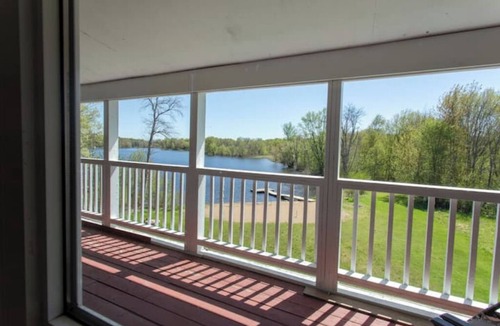 Norland Cottage | Large Lakefront Kawartha Cottage with Private Beach, 8BR, Stunning Lake View