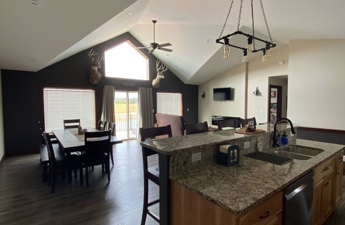 New Lisbon House | Large Multifamily Beach Front Lake Home Near WI Dells